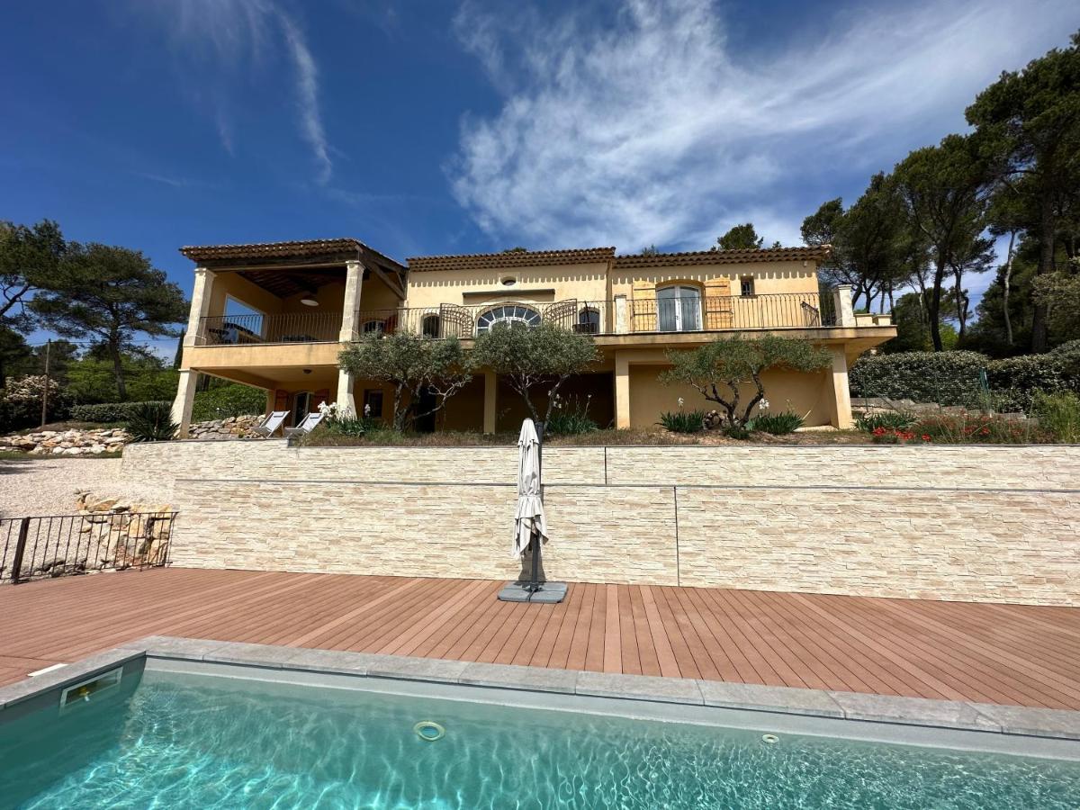 Villa Lumineuse Avec Piscine Clim 1Ere Etage Vue Panoramique Sur Les Montagnes Sur Le Site De La Sainte-Victoire 勒图鲁内 外观 照片