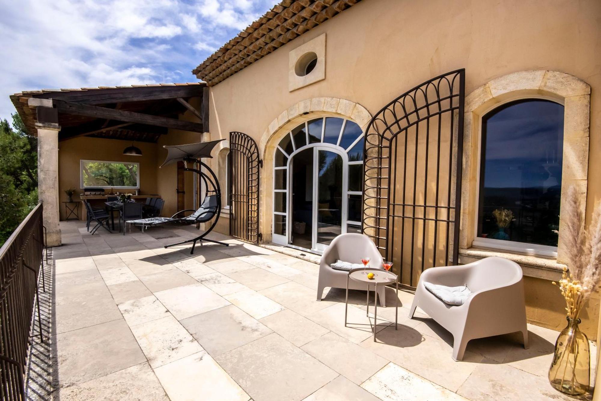 Villa Lumineuse Avec Piscine Clim 1Ere Etage Vue Panoramique Sur Les Montagnes Sur Le Site De La Sainte-Victoire 勒图鲁内 外观 照片